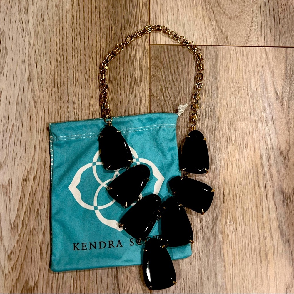 Gorgeous Kendra Scott Harlow Necklace black $250 statement